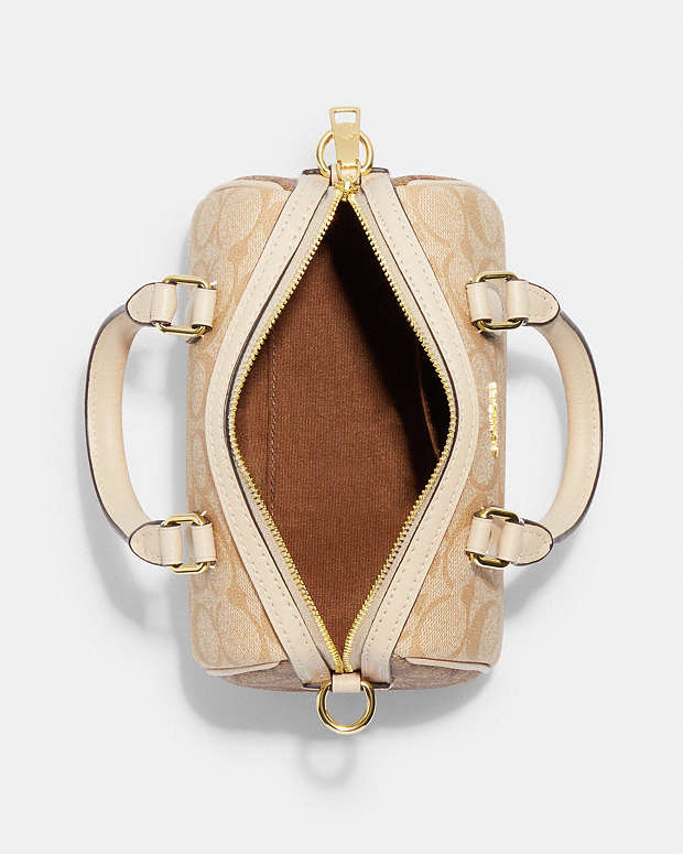 https://ik.imagekit.io/c2dr4dawp/https%3A%2F%2Fcdn.shopify.com%2Fs%2Ffiles%2F1%2F0941%2F5072%2F1860%2Ffiles%2FIMG_1126_1e19bf6e-3638-4598-9550-b982c2ff131e.jpg%3Fv%3D1777970388?tr=f-jpg